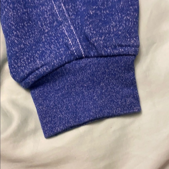 Giants Zip-Up!🏈🔵 - Picture 8 of 12